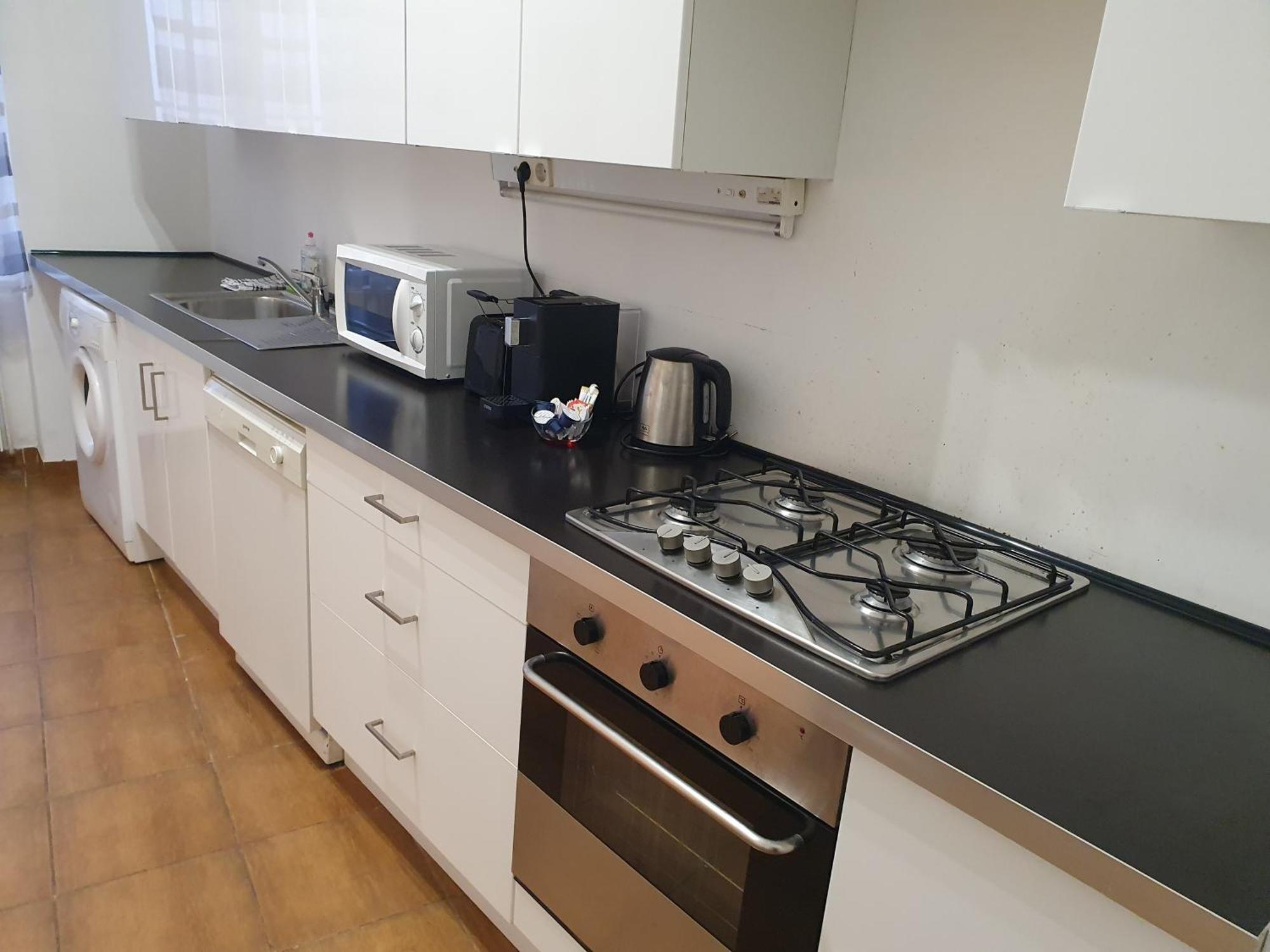 Carlton Suites Wina Bagian luar foto